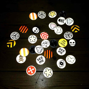 RydeSafe Reflective Buttons - Reflektierende Buttons / Pins / Badges (1 Stk. / 4er-Pack)