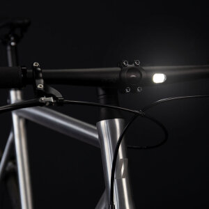 LightSKIN Handlebar and LED Front Light in one